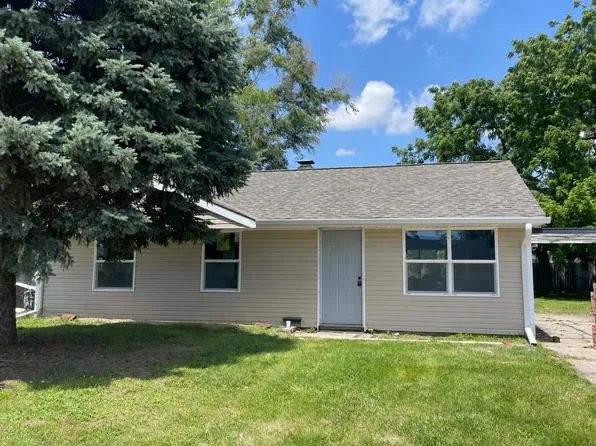 1202 Dorene Blvd, Carter Lake, IA 51510