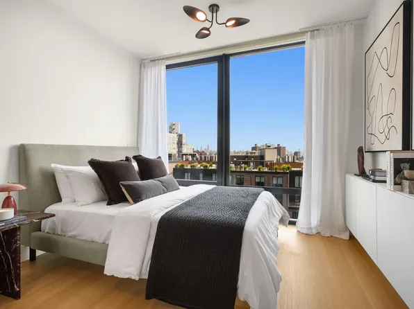 880 Atlantic Avenue image 5 of 33