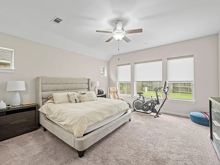 6811 Andorra Cove Cir — Photo 12