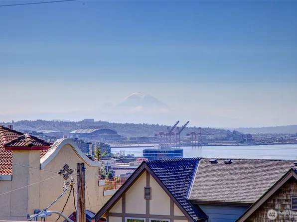 500 W Olympic Place #301, Seattle, WA 98119