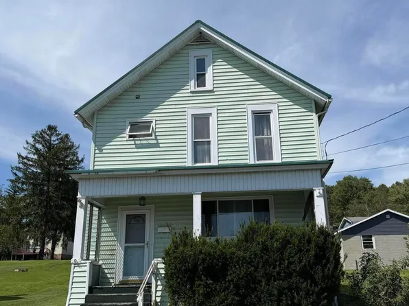 118 Brown St, Reynoldsville, PA 15851