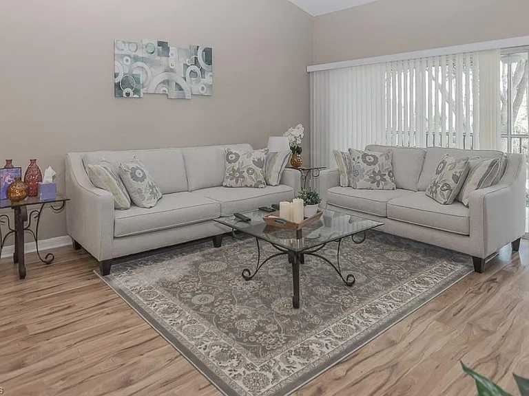 960 Partridge Cir #1-202 — Photo 1