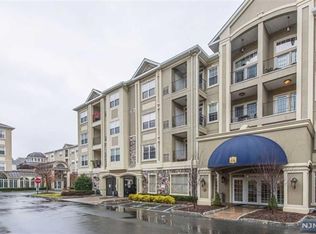 5210 Burwood Rd #507, Clifton, NJ 07013