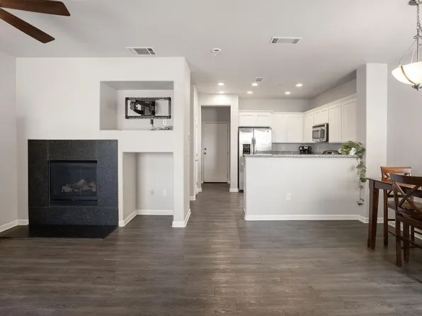 1104 Esplanade Cir, Folsom, CA 95630