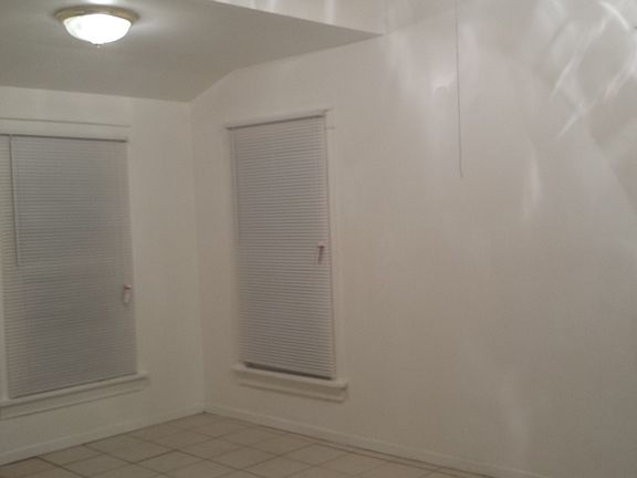 3rd image of 580 S Genesee St