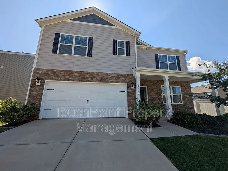 2167 Vanderlyn St — Photo 1