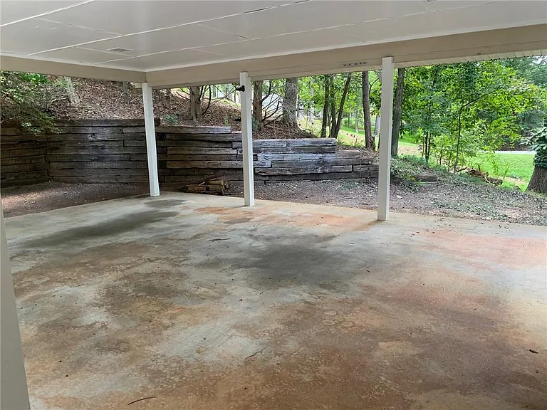 2429 Thompson Mill Rd — Photo 47