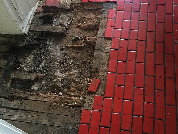 3rd image of 3017 E 78th St APT 5C