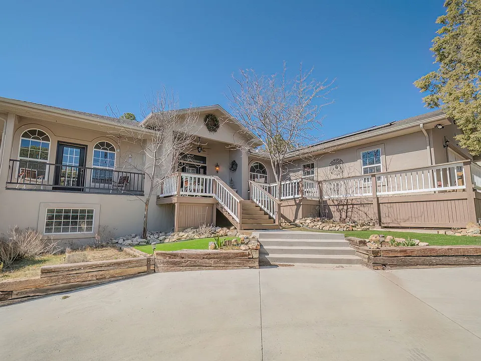 111 Coker Ln