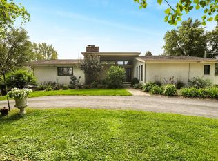 3 Pine Hill Ln, Oak Brook, IL 60523