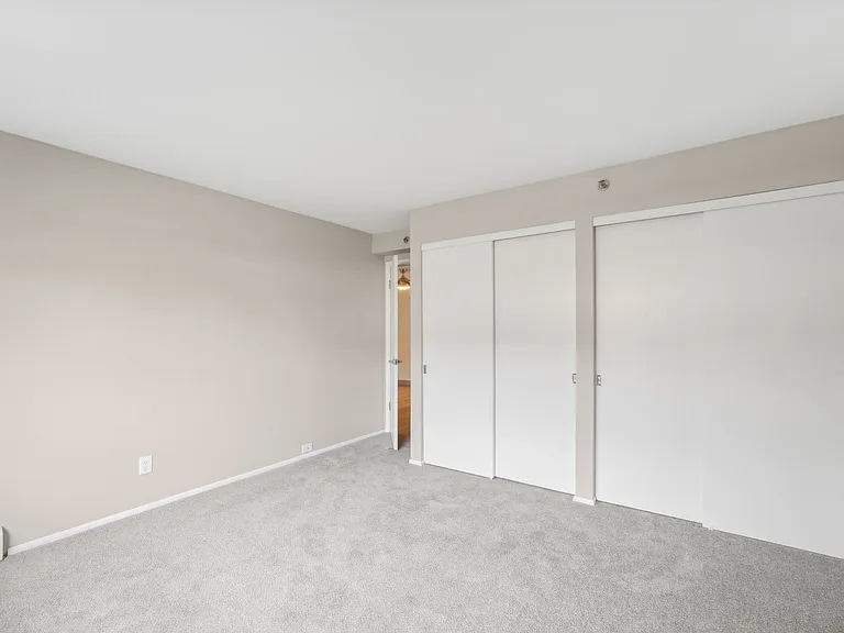 Norhardt Apartments — Photo 7