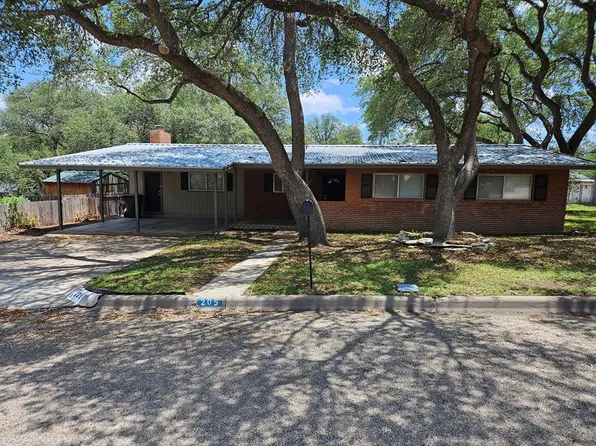 205 Murphy Ave, Sonora, TX 76950