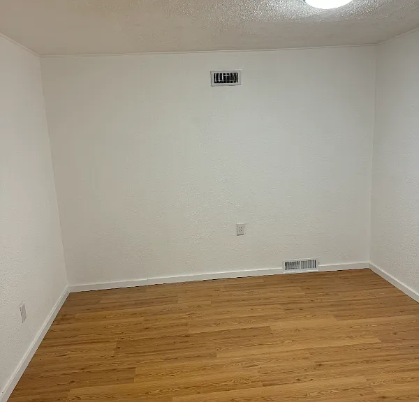 3810 N Belmont Rd — Photo 4