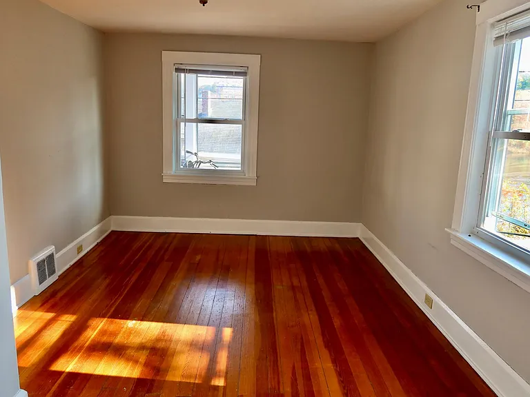 165 Grove St #1 — Photo 8