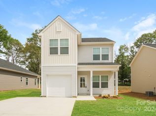 222 Hillcrest Dr, Mooresville, NC 28115