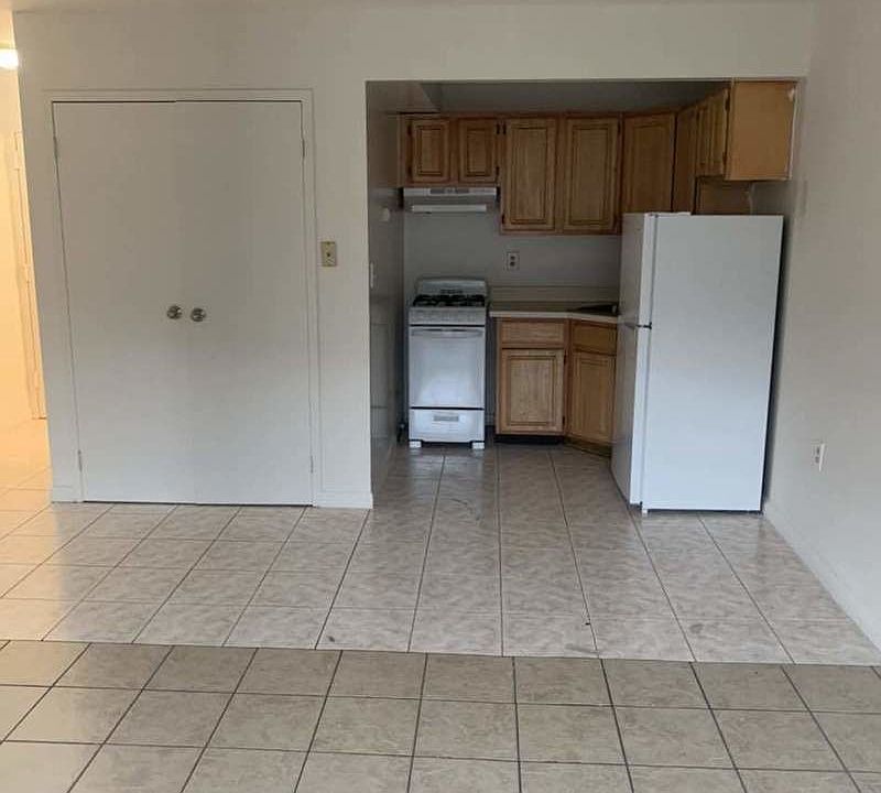 1st image of 3034 31st St APT 4A