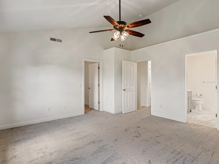 12735 Edgemont Way — Photo 31