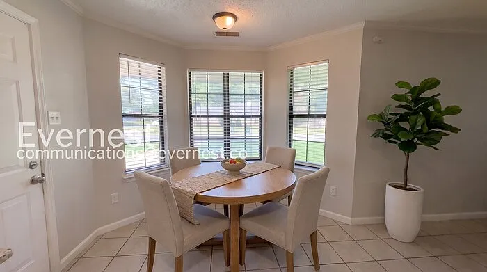 4508 Berrypick Ln S — Photo 6