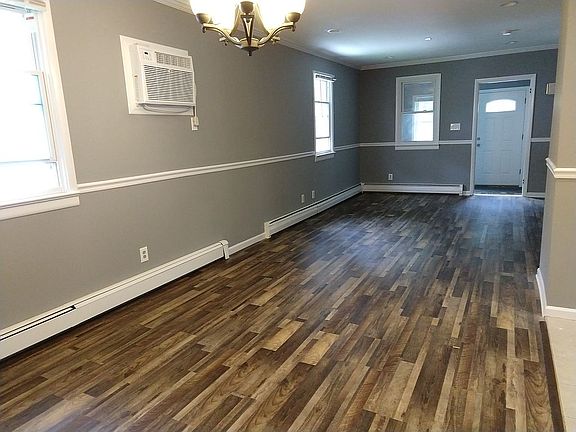 2nd image of 50 Wilmot St