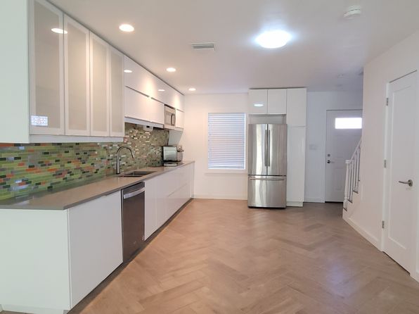 138 E Colonial Ct #77