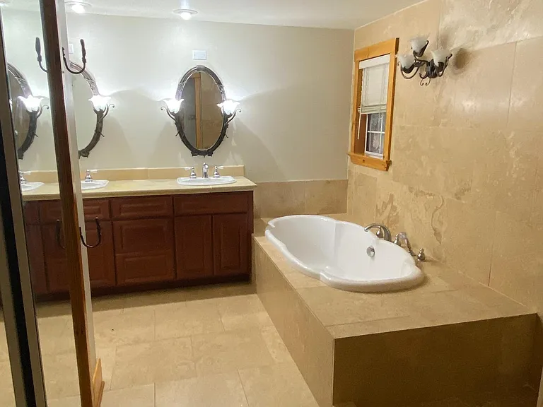 2207 Americus Ave — Photo 14