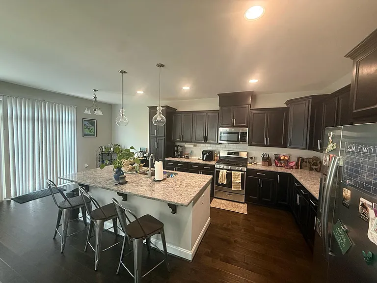 906 Dalton Ridge Pl — Photo 3