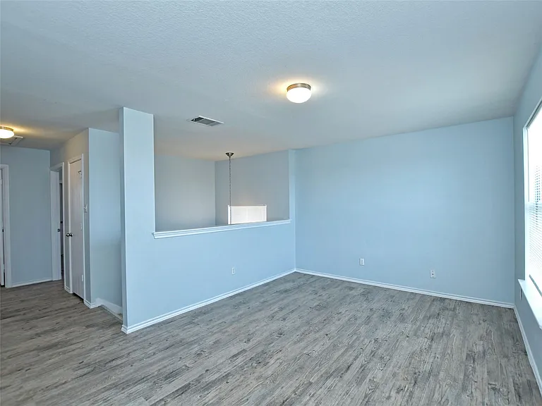 303 Banner Ave — Photo 15