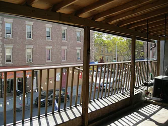 Rented by Franco Global Realty