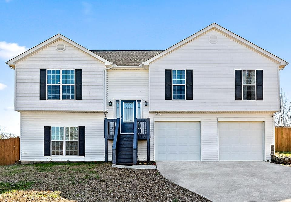 1st image of 73 Poinsettia Ln