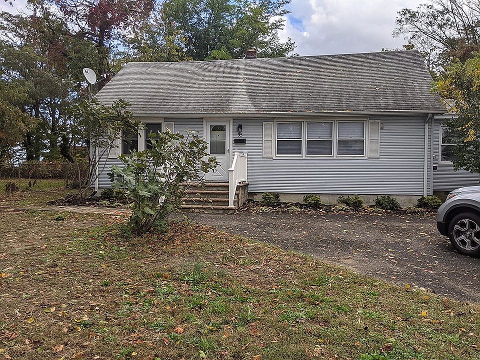 1st image of 95 Brainard Ave