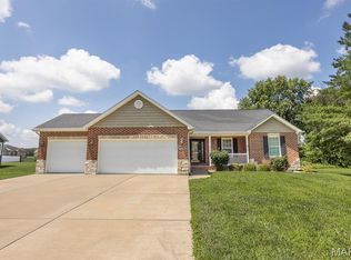 4641 Knab Rd, Smithton, IL 62285