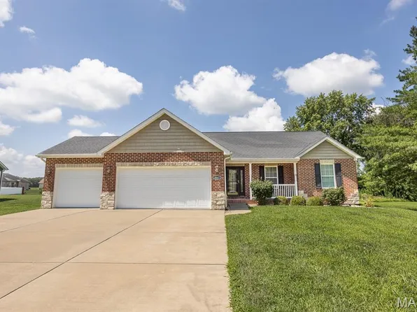 4641 Knab Rd, Smithton, IL 62285