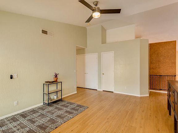 4th image of 451 N St Claire Cir