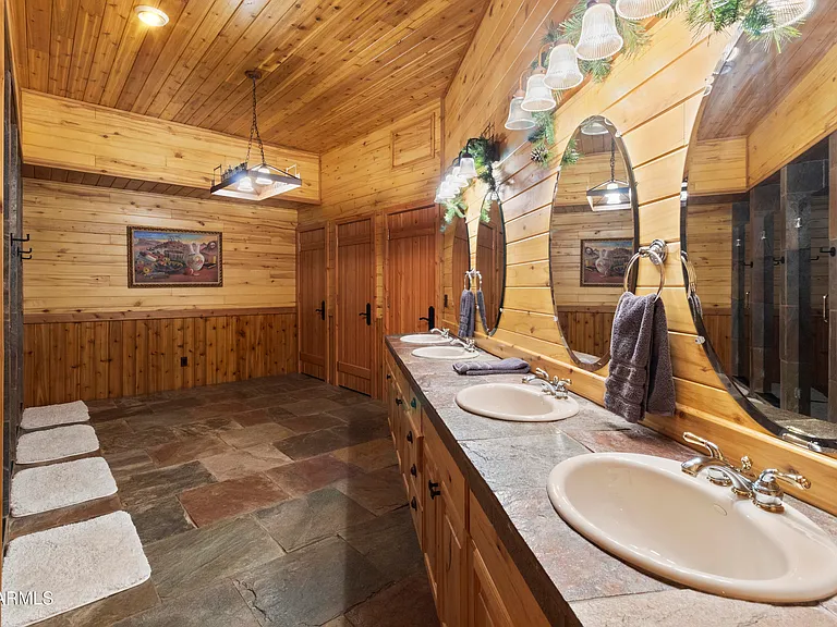 1613 Black Canyon Rd — Photo 47