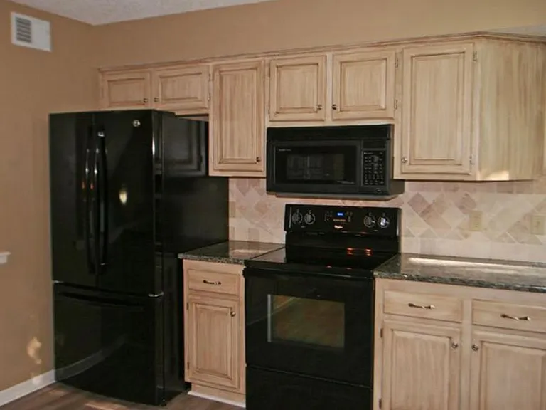 15804 Horton St — Photo 7