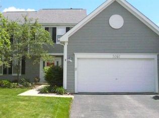 3057 Solitude Ln, Aurora, IL