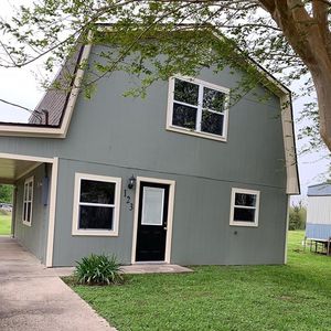 123 Half Oak Dr, Thibodaux, LA, 70301