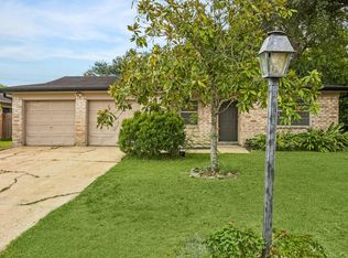 511 Debbie Ln, Alvin, TX 77511