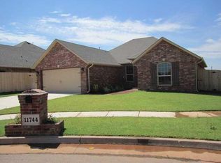 11744 16th St, Yukon, OK 73099