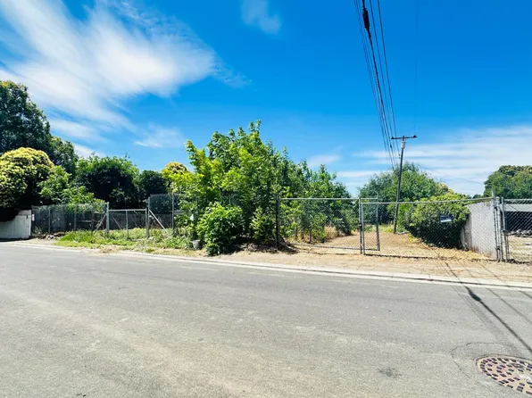 Mission Rd, Stockton, CA 95204