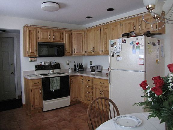 2nd image of 1014 Dudley Rd