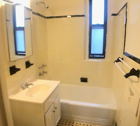 3rd image of 543 Ocean Ave APT 1F
