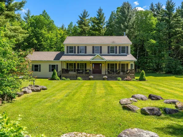 27 Straight Road, Mount Holly, VT 05758