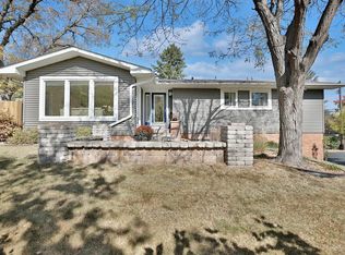 7910 Cedar Lake Rd S, Minneapolis, MN 55426