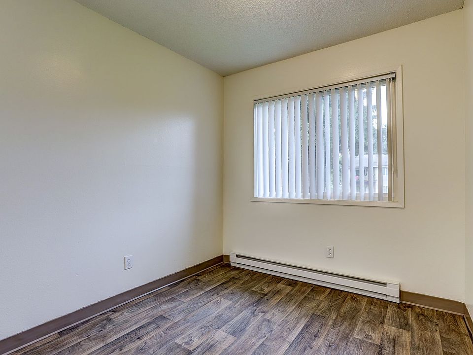 Fircrest Apartments 1159F 19511 NE Halsey St Portland OR Zillow