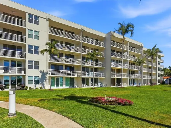 6021 Bahia Del Mar Cir APT 137, Saint Petersburg, FL 33715