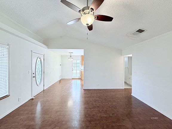 4th image of 1017 W Benson Ave