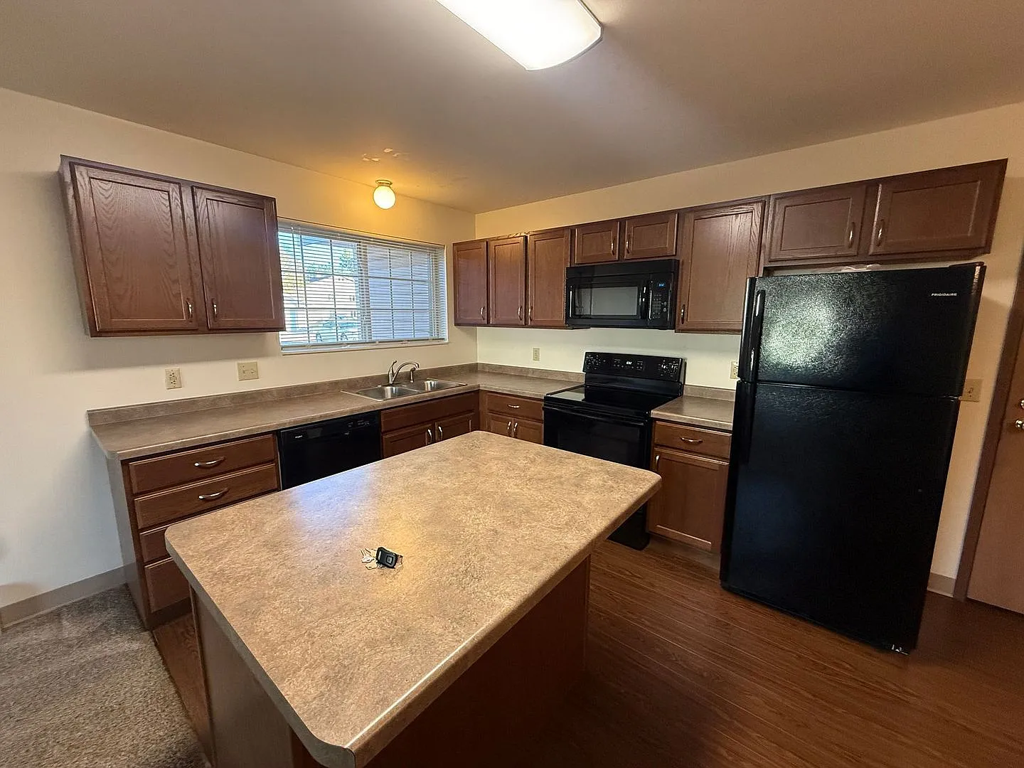 3110 Wilson Avenue — Photo 2