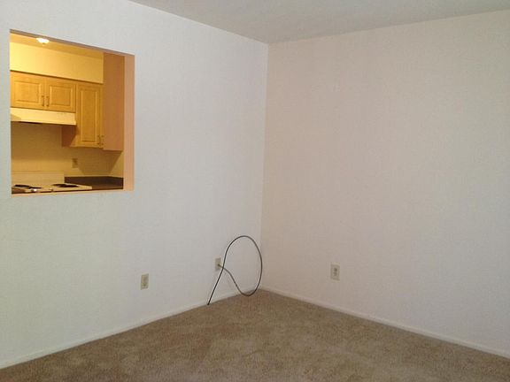 3rd image of 1705 Sunset Ave APT 8