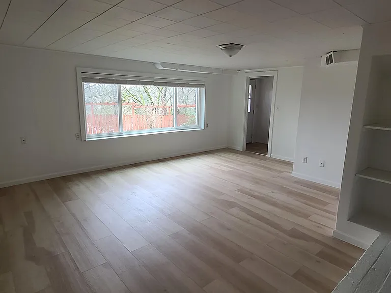 10502 Victory Ln NE #B — Photo 19